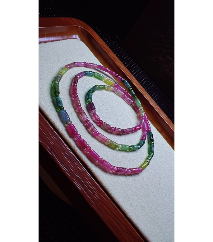 327F6 exquisite patterned bead tourmaline three turn bracelet, size 3mm, weight 10.6g 327F6 exquisite patterned bead tourmaline three turn bracelet, size 3mm, weight 10.6g