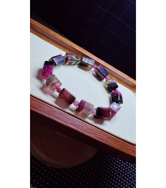 Exquisite watermelon sugar tourmaline bracelet, size about 8.5 X12mm, weight 37.4 grams