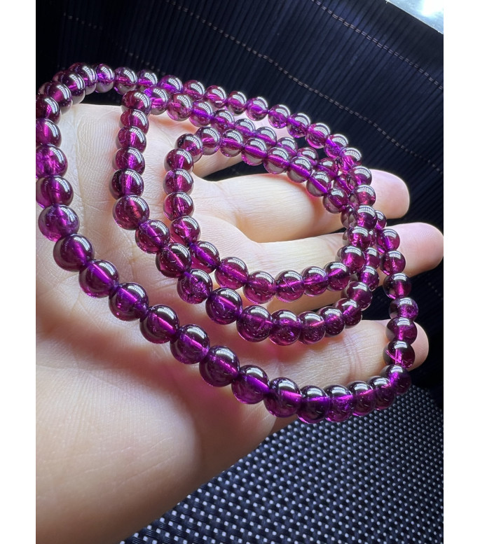 Exquisite Purple Toothed Black Garnet Three Loop Bracelet, approximately 6mm in size Exquisite Purple Toothed Black Garnet Three Loop Bracelet, approximately 6mm in size