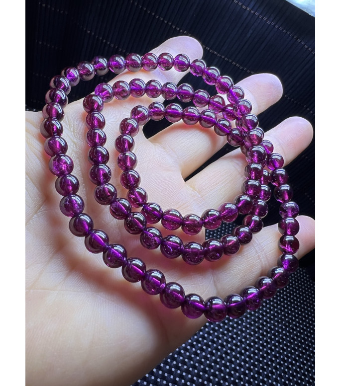 Exquisite Purple Toothed Black Garnet Three Loop Bracelet, approximately 6mm in size Exquisite Purple Toothed Black Garnet Three Loop Bracelet, approximately 6mm in size