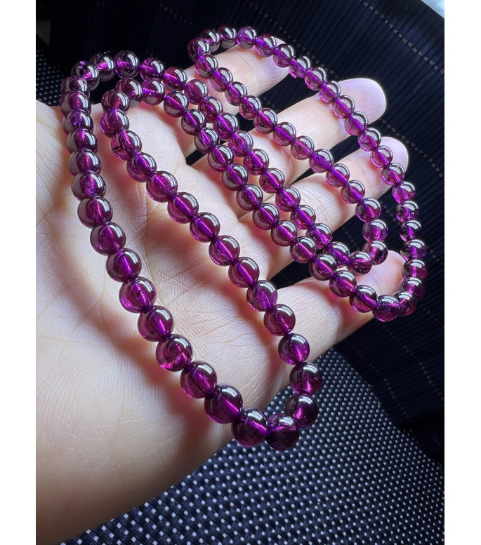 Exquisite Purple Toothed Black Garnet Three Loop Bracelet, approximately 6mm in size Exquisite Purple Toothed Black Garnet Three Loop Bracelet, approximately 6mm in size
