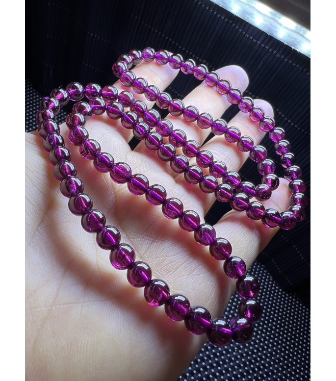 Exquisite Purple Toothed Black Garnet Three Loop Bracelet, approximately 6mm in size Exquisite Purple Toothed Black Garnet Three Loop Bracelet, approximately 6mm in size