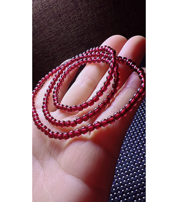 Exquisite purple sprinkled red garnet three circle bracelet, size about 3.8mm, weight