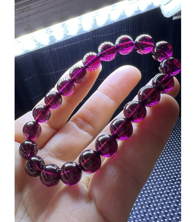 Exquisite Purple Toothed Black Garnet Bracelet, approximately 8.5mm in size, weighing