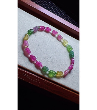 1213F10 exquisite Pixiu Rainbow tourmaline bracelet, size about 4.5X6.5mm, weight 5.7