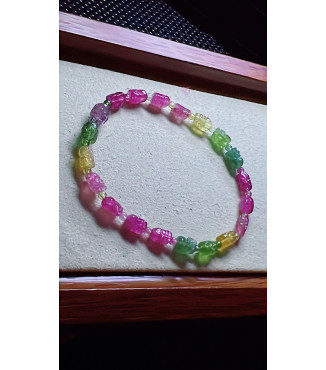 1213F10 exquisite Pixiu Rainbow tourmaline bracelet, size about 4.5X6.5mm, weight 5.7